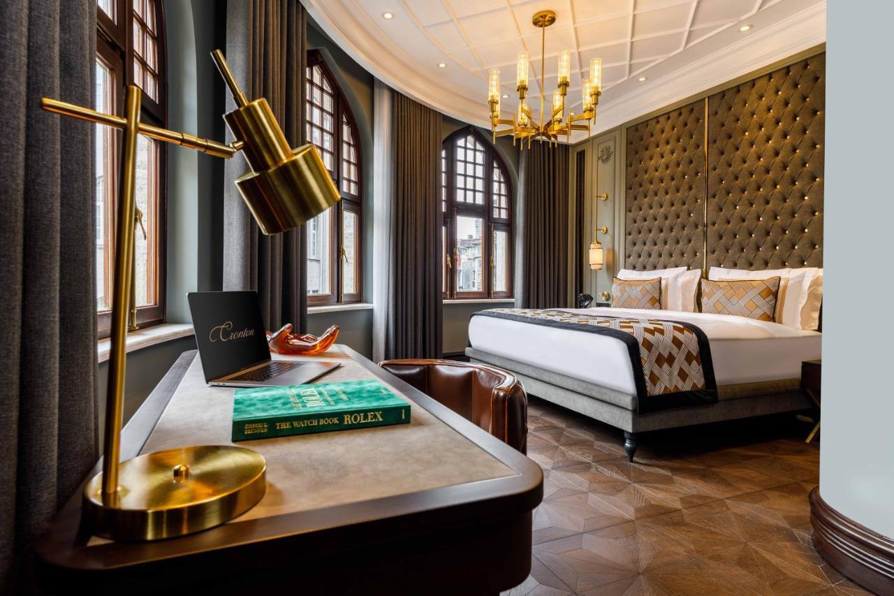 Cronton Design Hotel Istanbul Eksteriør billede The Savoy's renovated rooms